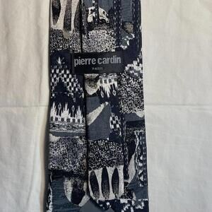 Vintage 70s Pierre Cardin 100% Italian Silk Made in USA Tie